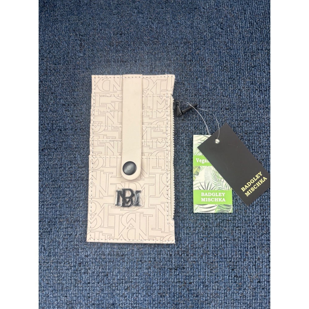 Badgley Mischka Vegan Leather Monogram Card Holder Wallet Cream Zippered‎ NWT